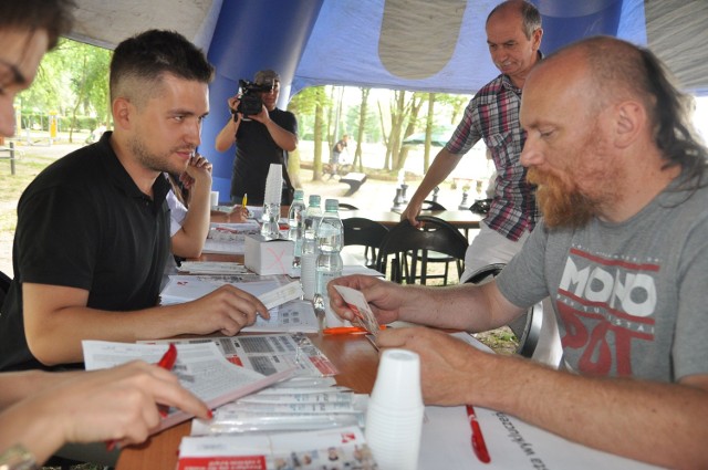 Ruszył II Art Piknik w Szczecinku. Zaplanowanym na trzy dni wystawom, koncertom, spektaklom i innym imprezom towarzyszyć będzie rejestracja dawców szpiku kostnego.