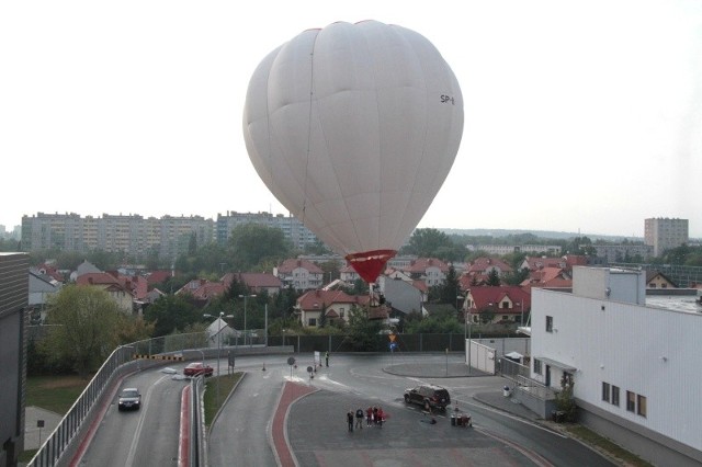 Jedną z największych atrakcji imprezy były loty balonem na uwięzi.