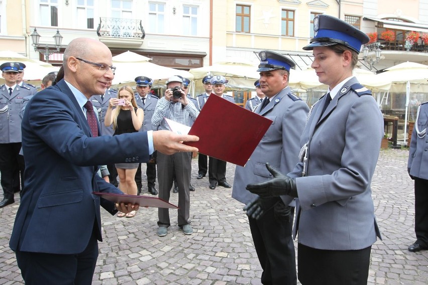 Były podziękowania za ofiarną i pełną zaangażowania służbę...