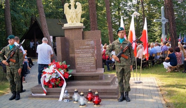 W gminie Ciepielów już 9 września będą obchody 79. rocznicy mordu polskich jeńców wojennych pod Dąbrową.