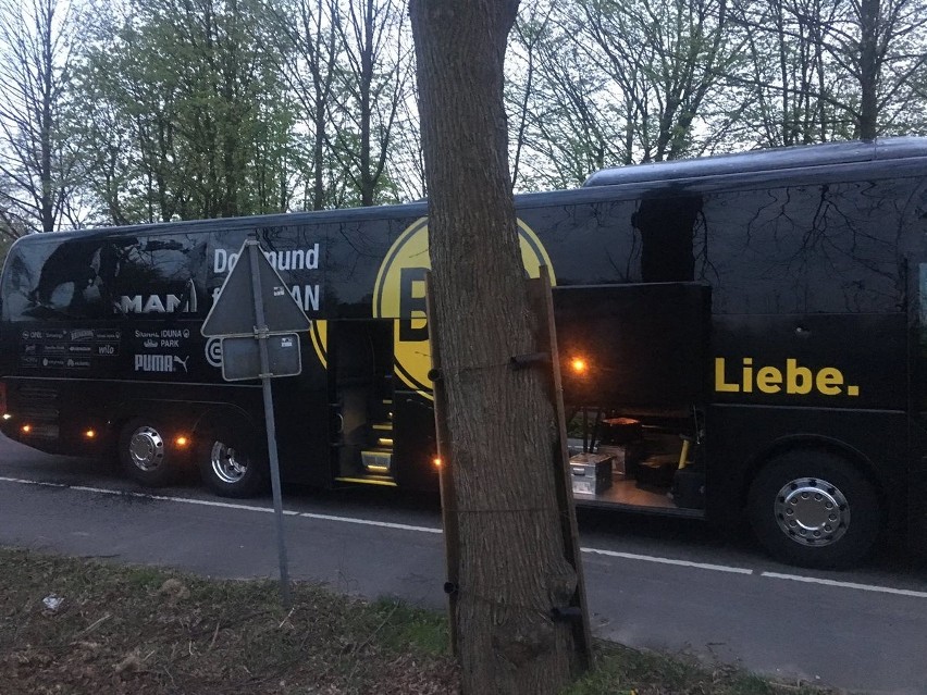 Eksplozja przed autobusem Borussii Dortmund. Mecz Ligi Mistrzów odwołany! (ZDJĘCIA)