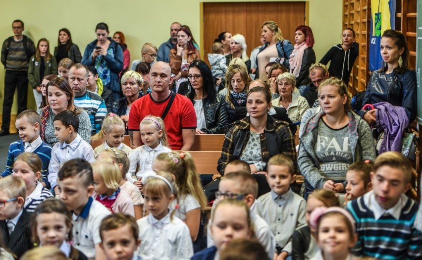 Rozpoczęcie roku w Szkole Podstawowej nr 2 im. Adama...