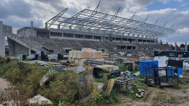 Trwa budowa stadionu dla Radomiaka Radom. Zobaczcie zdjęcia na kolejnych slajdach.