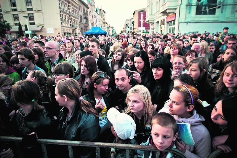 Pierwsze koncerty Święta Łodzi obejrzało kilka tysięcy osób.