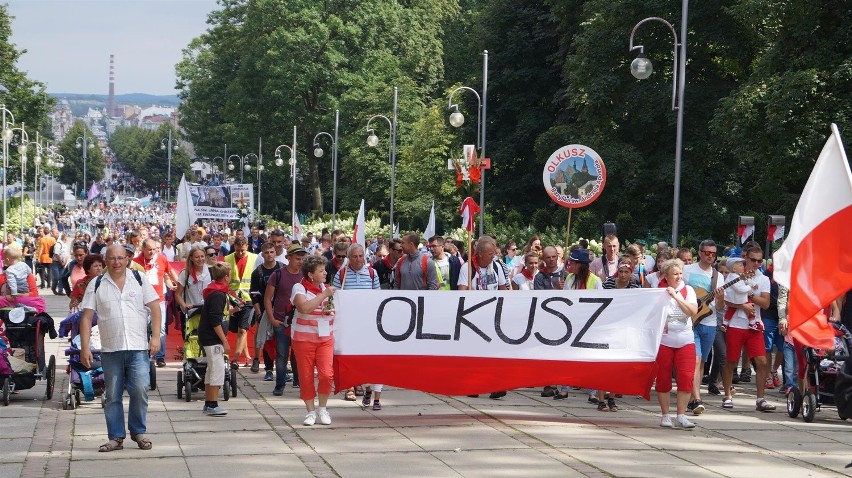 Pielgrzymka Sosnowiecka 25. raz dotarła na Jasną Górę! [ZDJĘCIA]