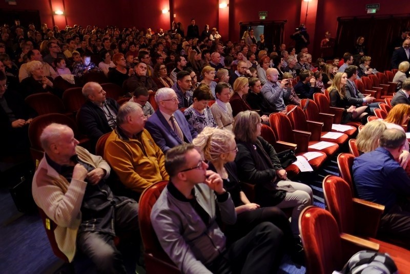 W Teatrze Baj Pomorski odbyła aukcja charytatywna i koncert...