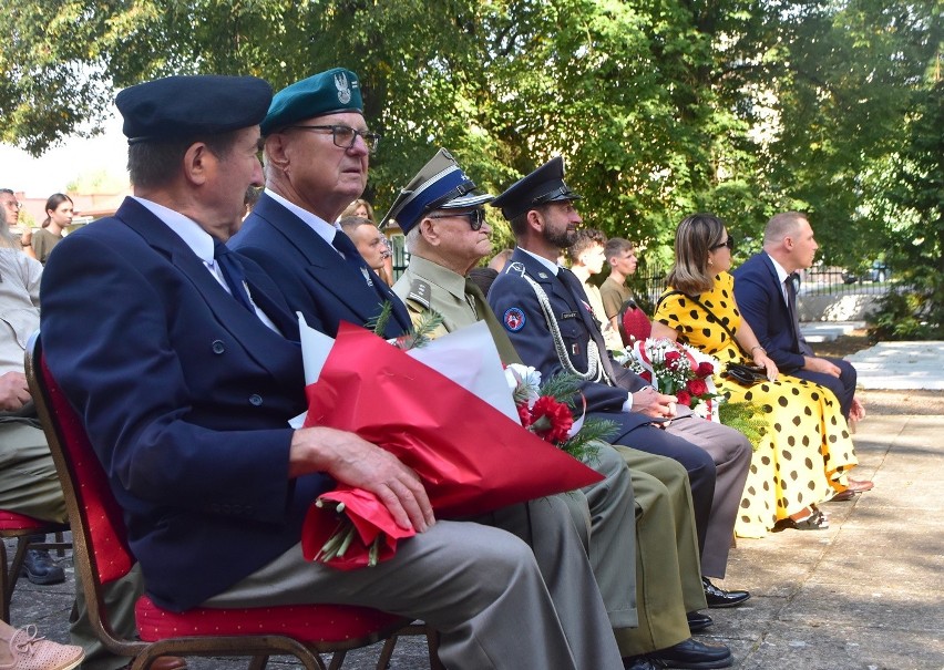 Tarnobrzeg uczcił pamięć kapitana Józefa Sarny, bohaterskiego obrońcy miasta w pierwszych dniach II wojny światowej. Zobacz zdjęcia