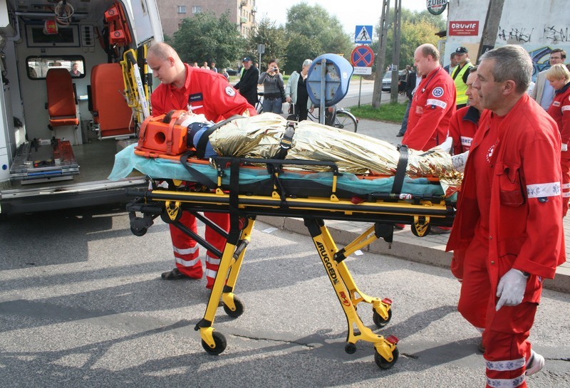 Krwawy wypadek w Szydłowcu - tak ćwiczyli ratownicy (zdjęcia + video)
