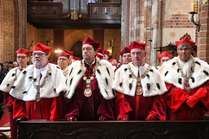 Główne uroczystości z okazji 100-lecia istnienia...