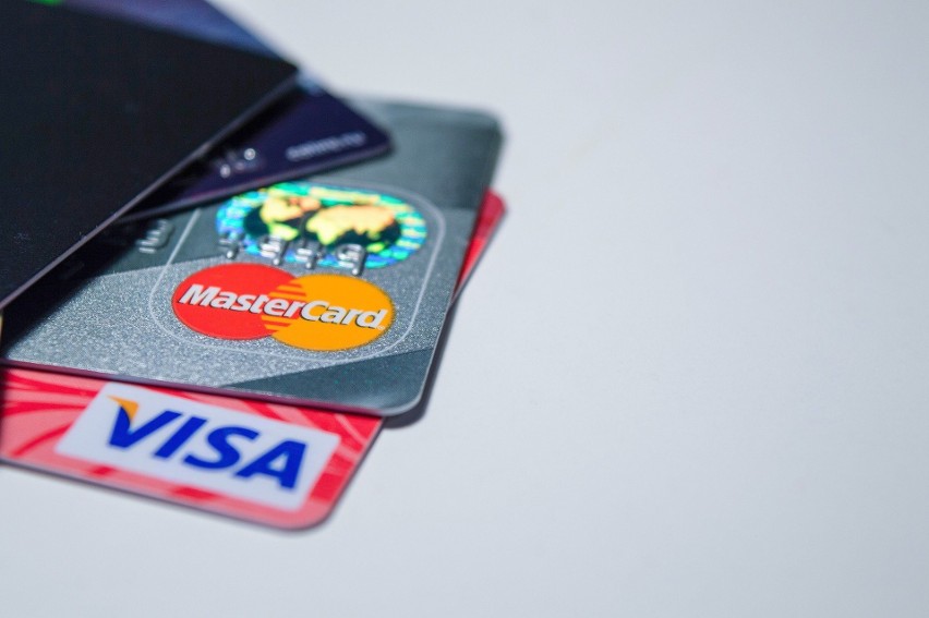 Już niedługo Visa i Mastercard zwiększą limit dla transakcji...