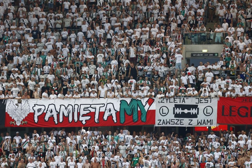 PKO Ekstraklasa. Legia ucieszyła powstańców. Pewna wygrana z Piastem