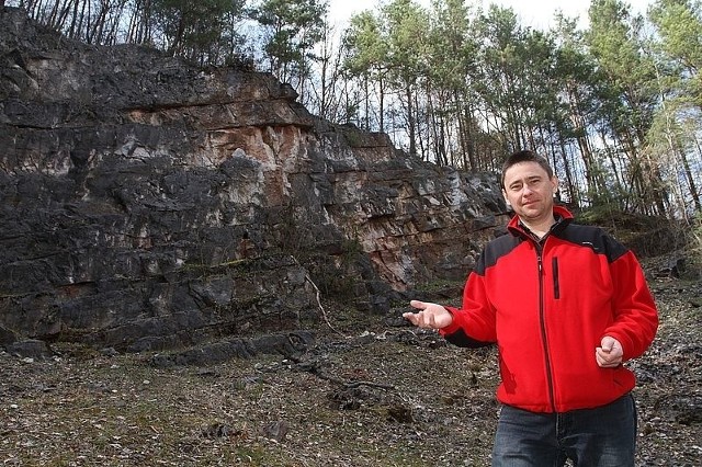 - Geologia i las tworzą w Szewcach ładną kompozycję o każdej porze roku. To piękne miejsce, więc warto tu przyjść - zaprasza Grzegorz Pabian.