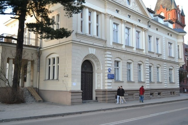 Mężczyzna próbował ukraść komputer z Biblioteki Miejskiej w Lęborku