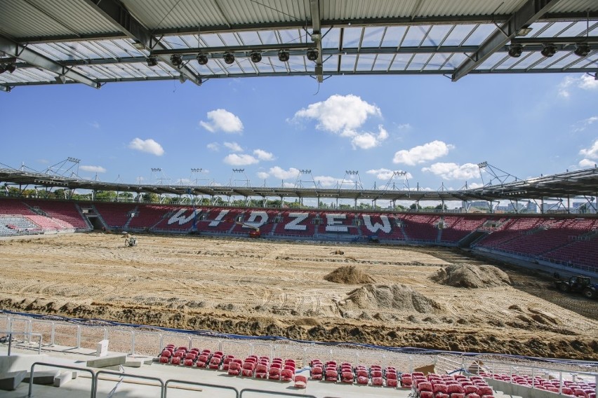 Stadion Widzewa: murawa już czeka, ale na gwiazdy, nie na Parmę