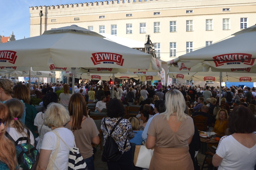 Koncert Ani Dąbrowskiej zgromadził setki fanów pierwszej...