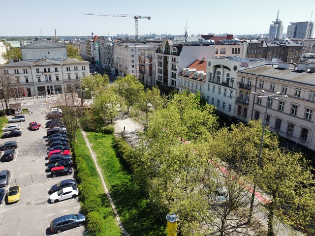 O sprawie poinformował Poznaniator. Według niego, ze względu na remont przy ulicy 27 Grudnia, wieloletnie platany miałyby zostać wycięte. Zamiast tego, miasto miałoby posadzić nowe drzewa. Krótko po tej publikacji odezwał się zastępca prezydenta Poznania Mariusz Wiśniewski, który twierdzi, że to fake news.Przejdź do kolejnego zdjęcia --->