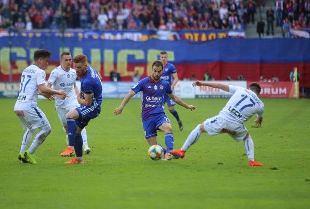 Zobacz oceny piłkarzy Lecha Poznań po meczu z Piastem Gliwice, w którym przegrali 0:1.