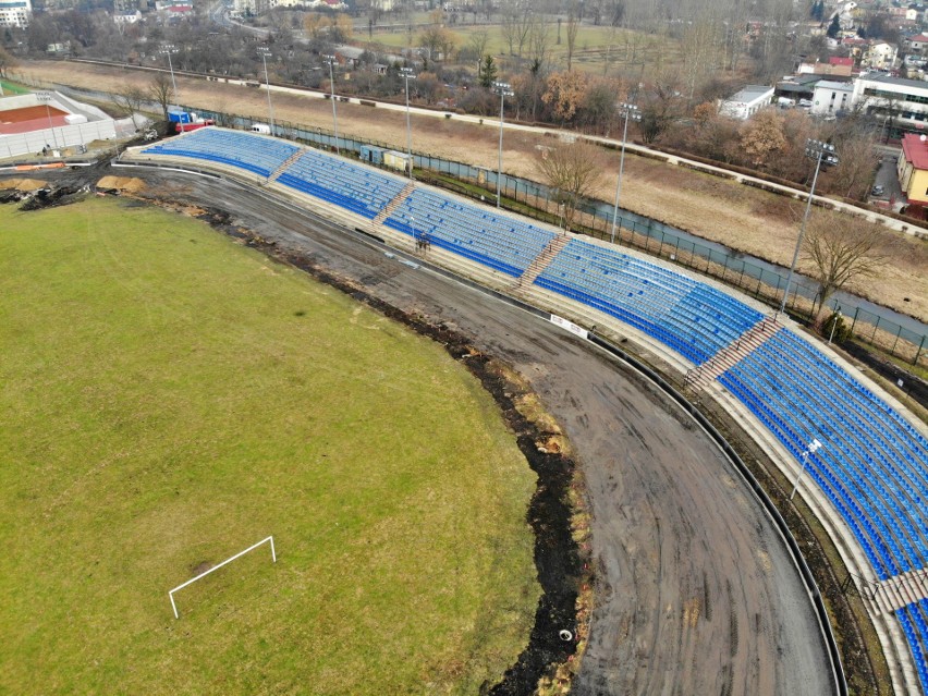 Zobacz jak wygląda remont stadionu żużlowego przy Alejach Zygmuntowskich (WIDEO, ZDJĘCIA)