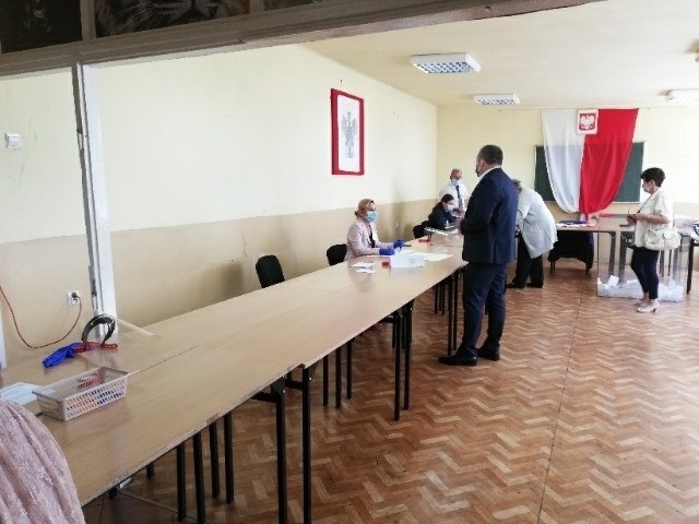 W jednej z komisji wyborczych w Skalbmierzu
