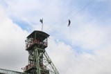 Szyb Maciej Ekstremalnie 14.05.2016: skoki z wieży szybowej, tyrolka i paintball NOC MUZEÓW