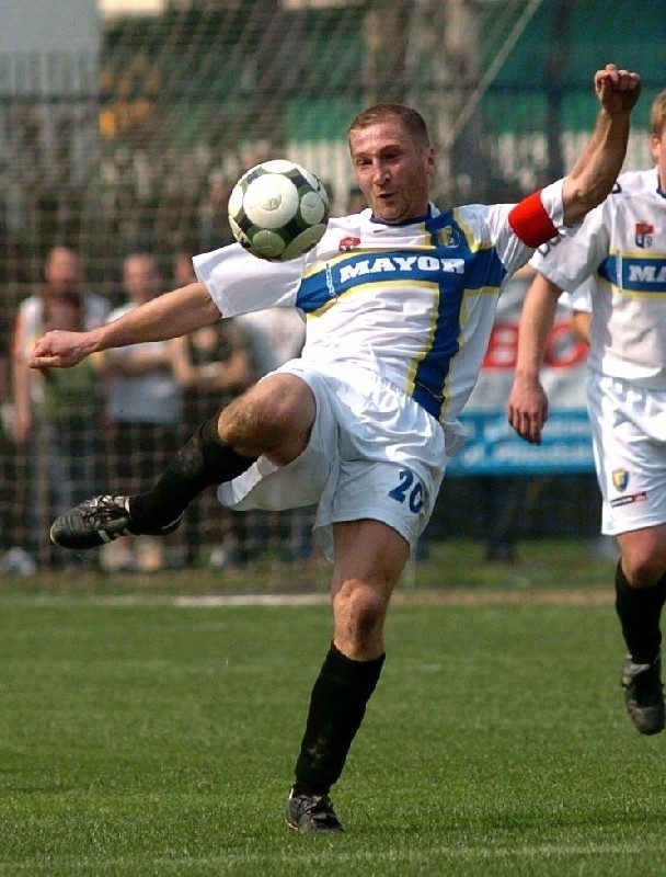 Marek Węgrzyn jest jednym z piłkarzy, których chce pozyskać Partyzant Targowiska. Czy wierny Stali Sanok od dziecka zawodnik zdecyduje się na rozbrat z macierzystym klubem.