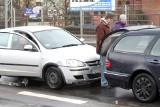 Wypadek na Bałtyckiej. Opel uderzył w mercedesa (ZDJĘCIA)