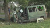 Wypadek busa w Łódzkiem. Jedna osoba nie żyje,cztery zostały ranne [wideo]