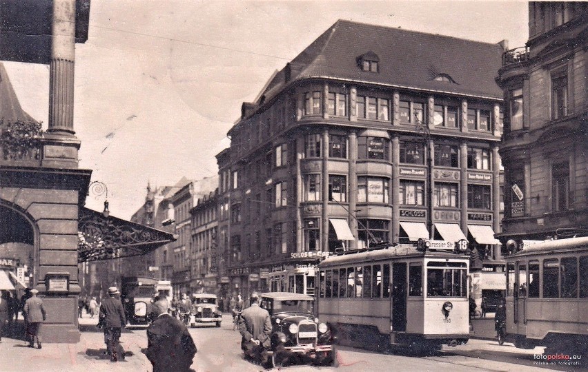 Rok 1932, tramwaj 18 na ul. Świdnickiej przy gmachu Opery