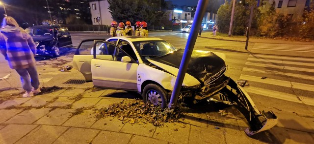 Do zderzenia doszło na skrzyżowaniu ulic Gajowej i Skłodowskiej-Curie.