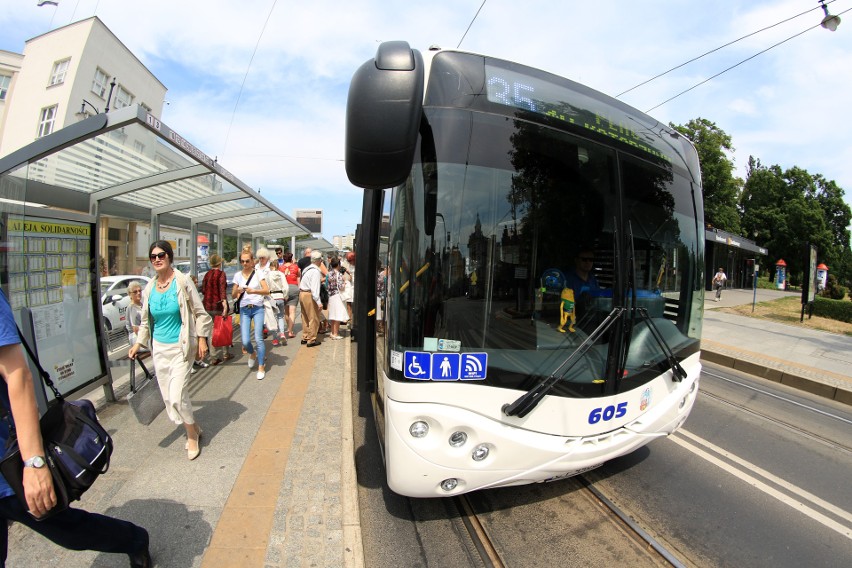 Problemy z przejazdem autobusów na ul. Lipnowskiej w Lubiczu...