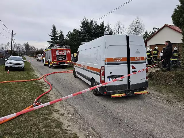 Uszkodzenie rury gazowej w Poskwitowie wymusiło ewakuację mieszkańców