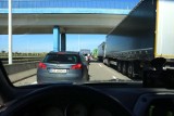 Kilkukilometrowy korek na autostradzie A4 Wrocław - Legnica. Co się tam wydarzyło?