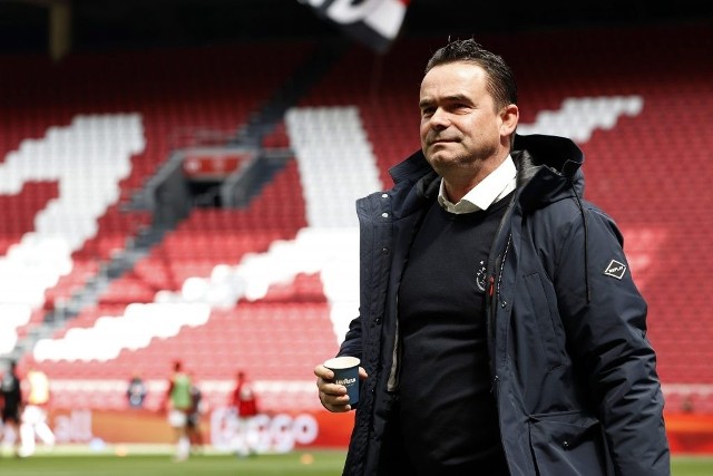 Marc Overmars ma poważne problemy zdrowotne. Po udarze mózgu jego serce doznało uszkodzenia i może pompować jedynie 30 procent krwi