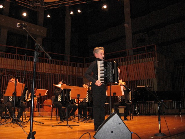13- letni akordeonista z Możejek, Jonas Wozbutas, bardzo podobał się publiczności.
