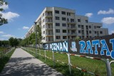 Poznań: Deweloperzy żonglują parkingami. 90 rodzin nie dostanie kluczy do mieszkań na Ratajach