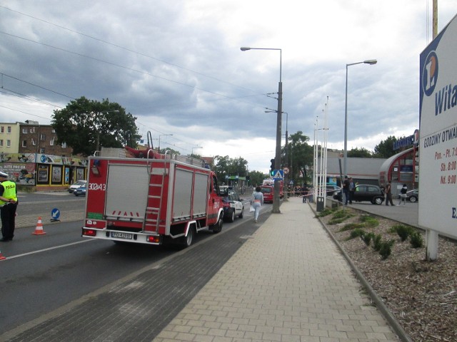 Górczyńskie Centrum Handlowe: Ewakuacja klientów i pracowników. Rozlano kwas masłowy