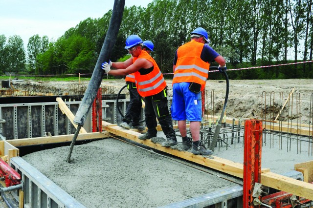 Zółta kartka dla Komisji Europejskiej za rewizję dyrektywy delegowaniu pracownikówZaproponowana rewizja proponuje zmiany mogące zablokować delegowanie pracowników na rynku wewnętrznym, co uderzy przede wszystkim w polskie firmy delegujące w Europie najwięcej pracowników.