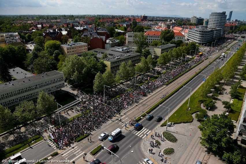 Ponad 9 tysięcy studentów w Pochodzie Juwenaliowym! (ZDJĘCIA, TRASA, MAPA)