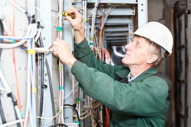 W związku z prowadzonymi pracami Enea informuje o kolejnych  przerwach w dostawie energii elektrycznej. Sprawdź na naszych slajdach, czy dotyczy to twojego adresu.