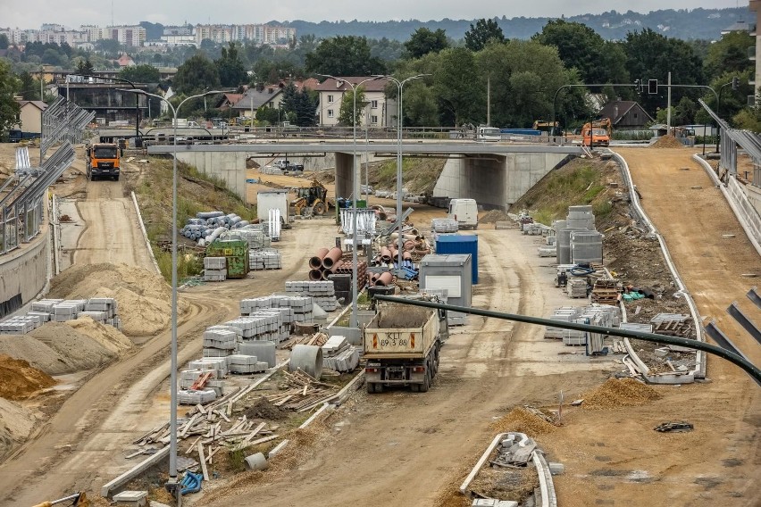 Kraków. Bukmacherzy przyjmują zakłady dotyczące Trasy Łagiewnickiej. Zapłacą więcej, jeżeli inwestycja zakończy się w terminie [ZDJĘCIA]