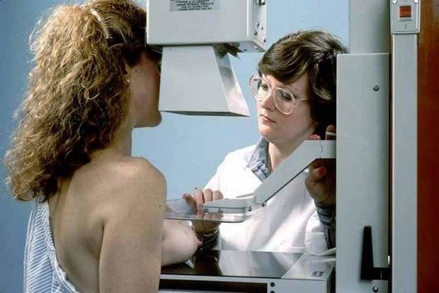 Bezpłatne badania profilaktyczne dla pań w mammobusie