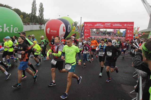 Biegacze Ultra Silesia Marathonu wystartowali na trasę o długości 50 km