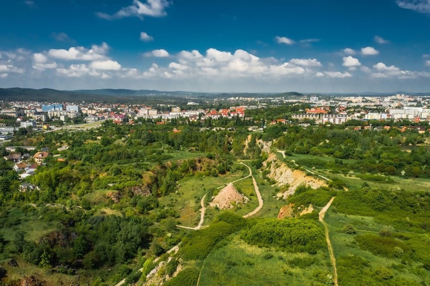 Świętokrzyskie zaprasza - odcinek 10. Wietrznia i Ogród Botaniczny w Kielcach [ZDJĘCIA, WIDEO Z DRONA]