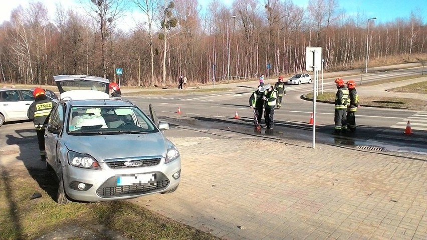 Jastrzębie: Zderzenie trzech osobówek. Są ranni