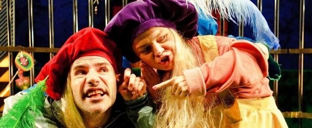 W &#8222;Jasiu i Małgosi&#8221; teatru Guliwer zobaczymy niekonwencjonalne lalki, zakładane na szyję aktorów