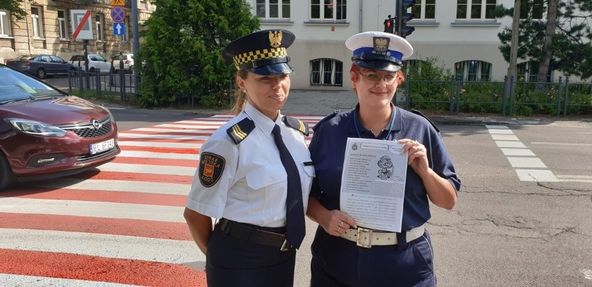 Katarzyna Chodak ze Straży Miejskiej w Łodzi i st. asp....