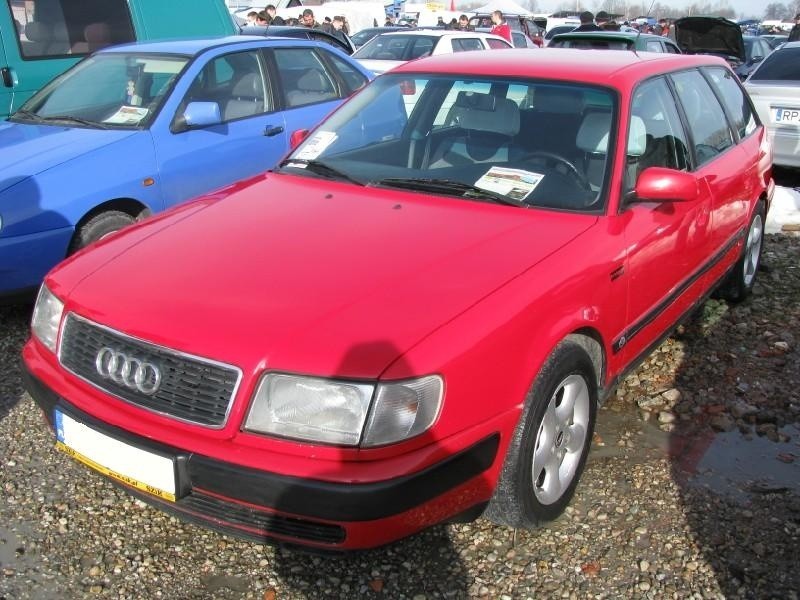 4. Audi 100...