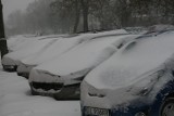 Tak wyglądała Łódź o tej porze roku 12 lat temu. Miasto zasypał śnieg. Łodzianie godzinami wracali do domów...