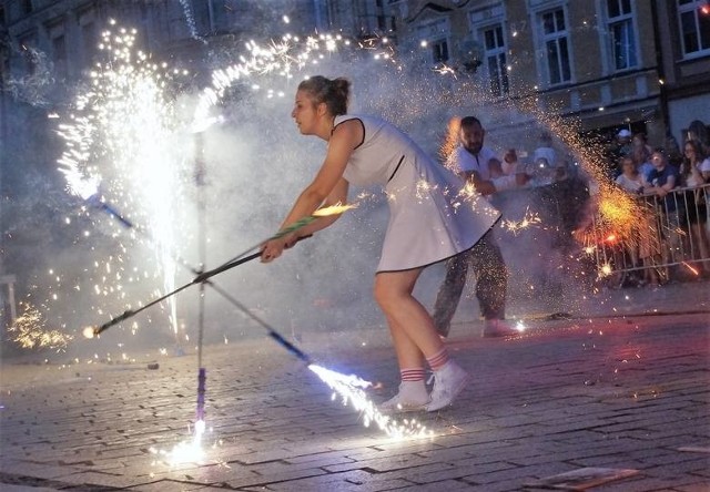 Migawka z ubiegłorocznego Fireshow w Inowrocławiu