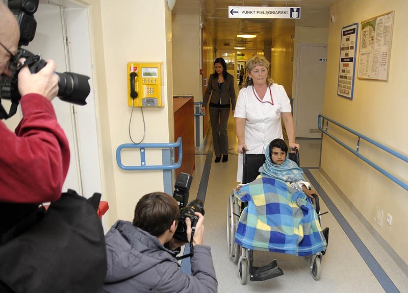 Zarka z Afganistanu dostała w szpitalu wielkiego misia
